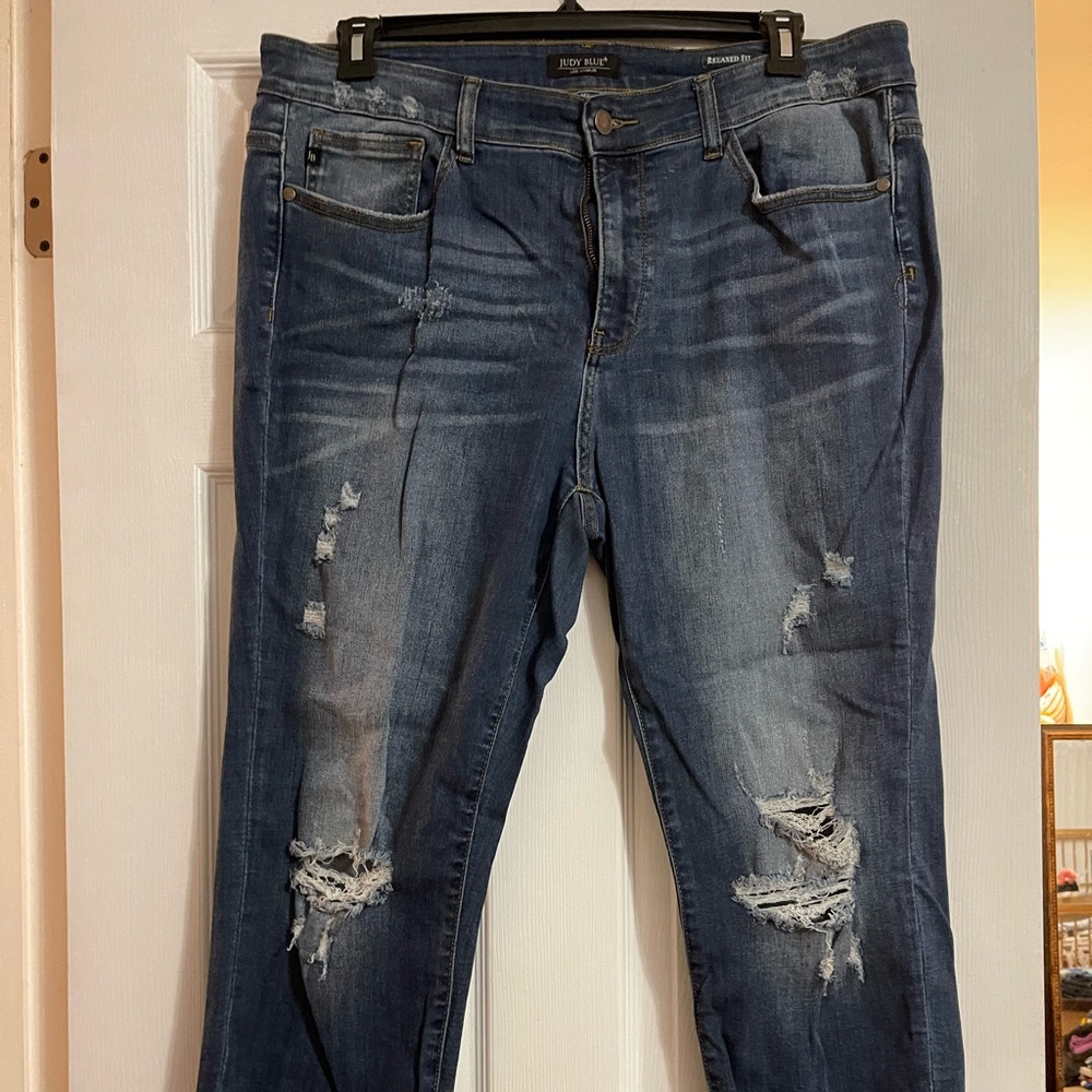 Distressed Relaxed Fit Judy Blue Jeans